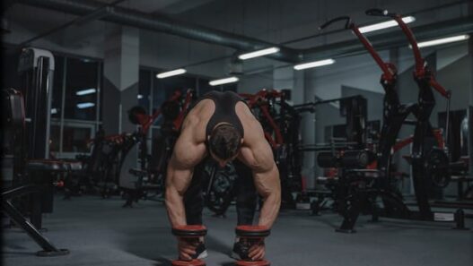 The Truth About Lifting Heavy vs. Light Weights for Muscle Growth